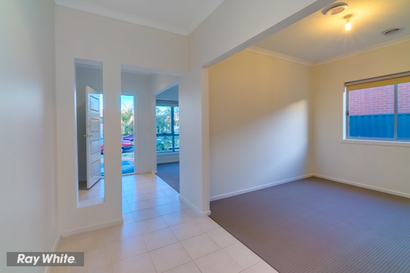 Photo - 4 Eucla Street, Tarneit VIC 3029 - Image 4