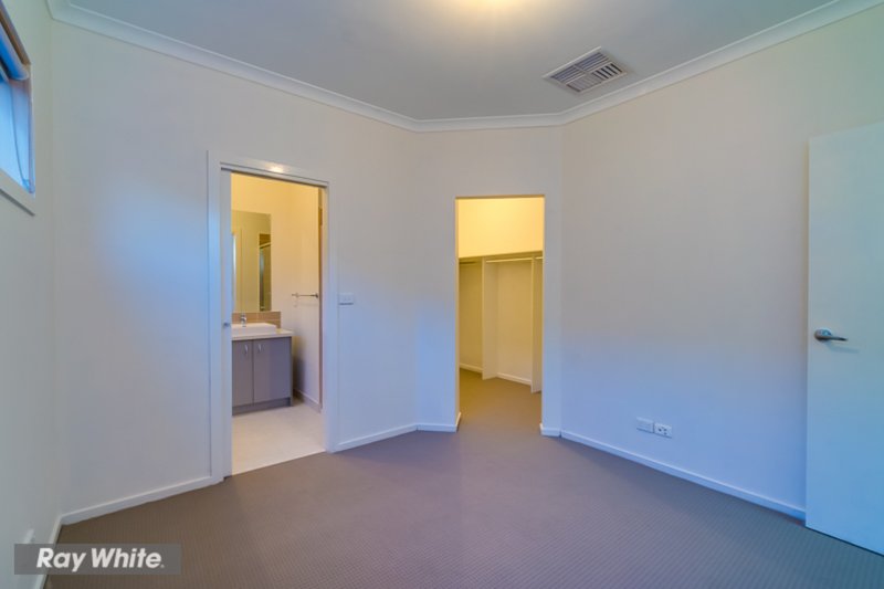 Photo - 4 Eucla Street, Tarneit VIC 3029 - Image 12