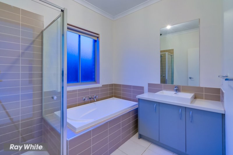 Photo - 4 Eucla Street, Tarneit VIC 3029 - Image 15