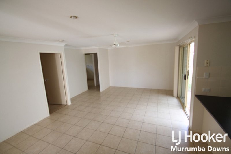 Photo - 4 Evans Court, Murrumba Downs QLD 4503 - Image 3