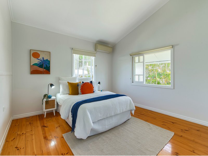 Photo - 4 Evans Street, Kedron QLD 4031 - Image 8