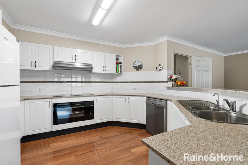 Photo - 4 Everett Court, Mollymook Beach NSW 2539 - Image 6