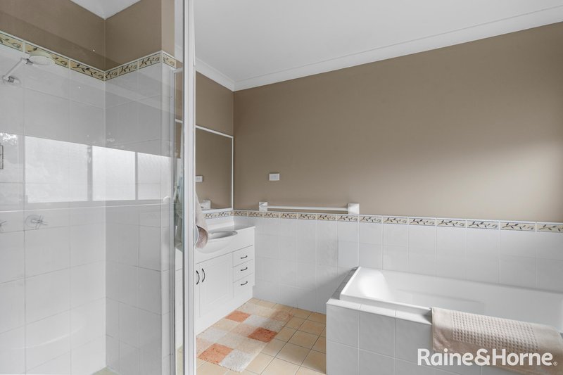Photo - 4 Everett Court, Mollymook Beach NSW 2539 - Image 10