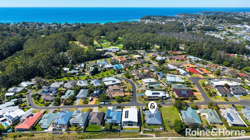 Photo - 4 Everett Court, Mollymook Beach NSW 2539 - Image 24