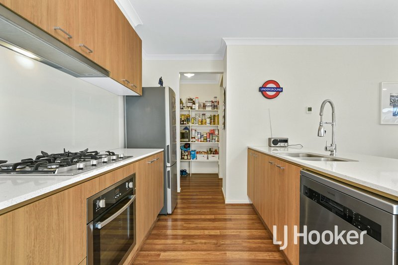 Photo - 4 Everglades Street, Lyndhurst VIC 3975 - Image 6