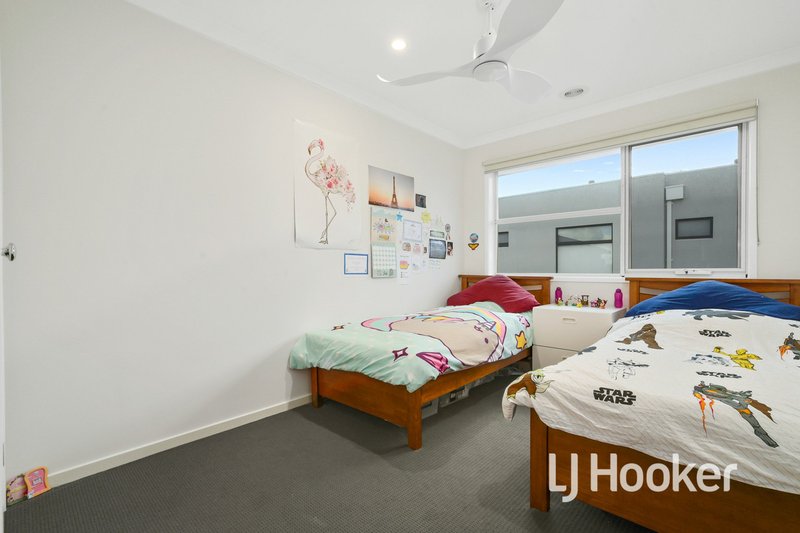 Photo - 4 Everglades Street, Lyndhurst VIC 3975 - Image 10