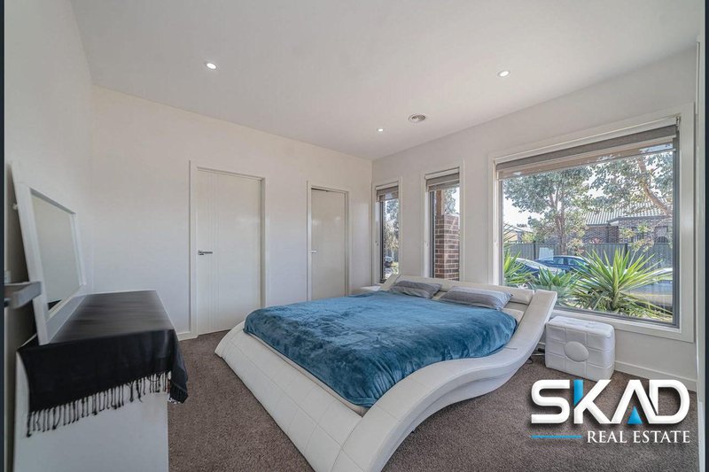 Photo - 4 Evergreen Cres , Craigieburn VIC 3064 - Image 11