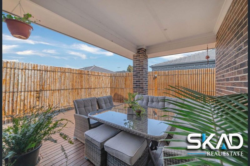 Photo - 4 Evergreen Cres , Craigieburn VIC 3064 - Image 13