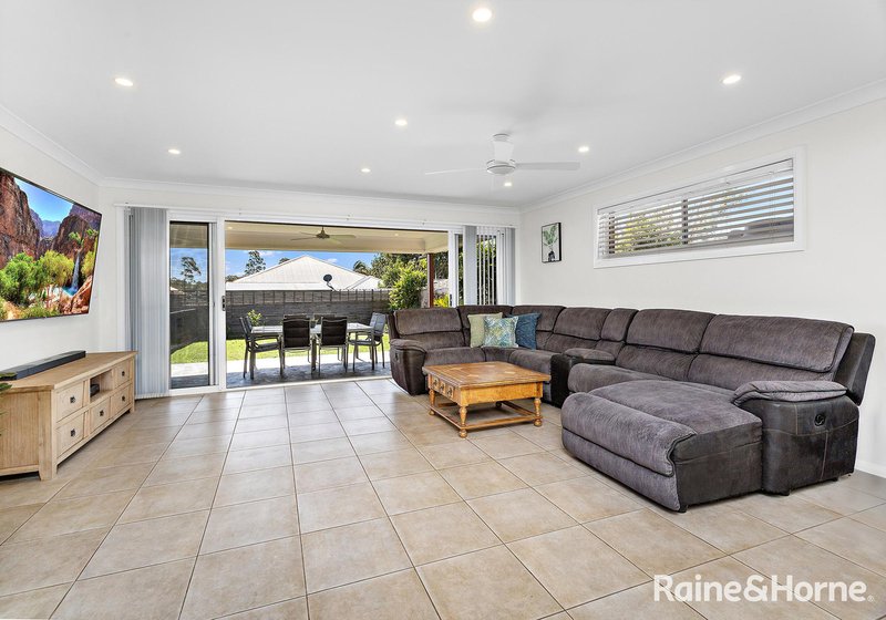 Photo - 4 Evergreen Place, South Nowra NSW 2541 - Image 11