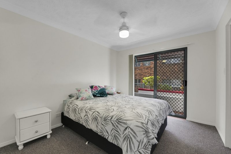 Photo - 4 Exeter Street, Carey Bay NSW 2283 - Image 6