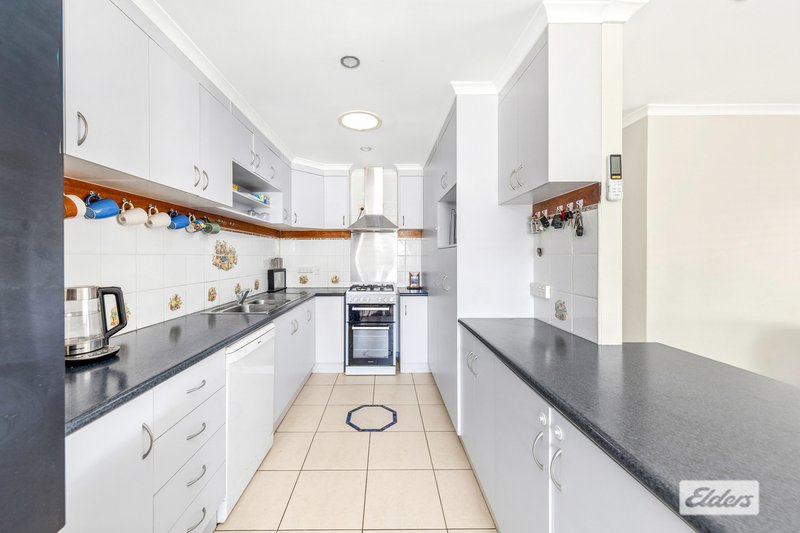 Photo - 4 Expeller Court, Emerald QLD 4720 - Image 2