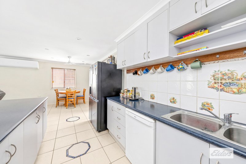 Photo - 4 Expeller Court, Emerald QLD 4720 - Image 3