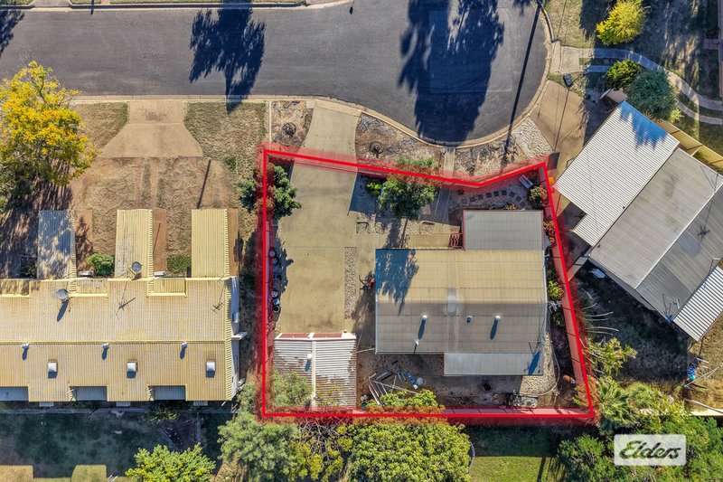 Photo - 4 Expeller Court, Emerald QLD 4720 - Image 20