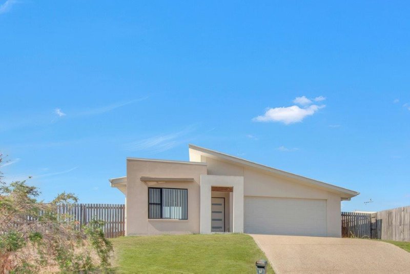 4 Eyre Court, Glen Eden QLD 4680