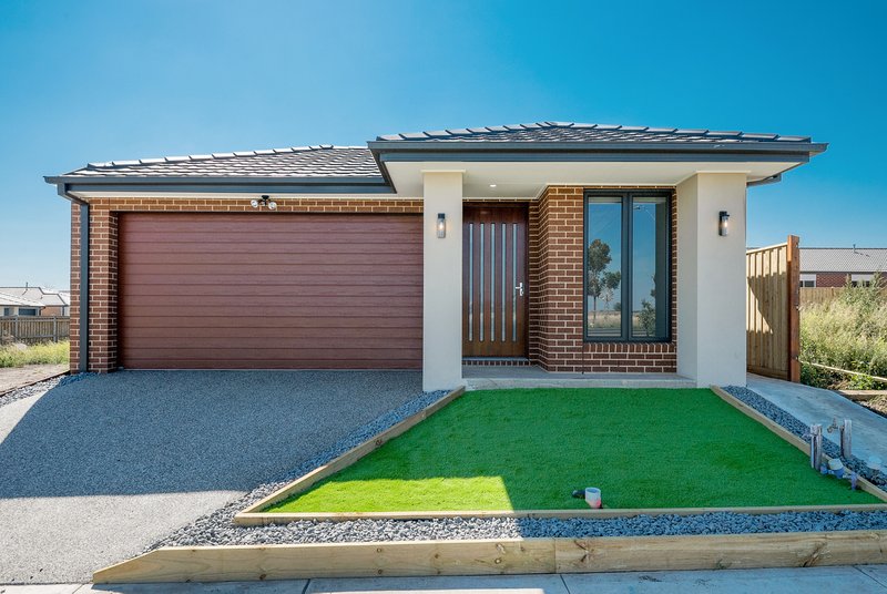 4 Fabular Street, Donnybrook VIC 3064