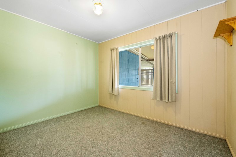 Photo - 4 Farquhar Street, Beaconsfield QLD 4740 - Image 16