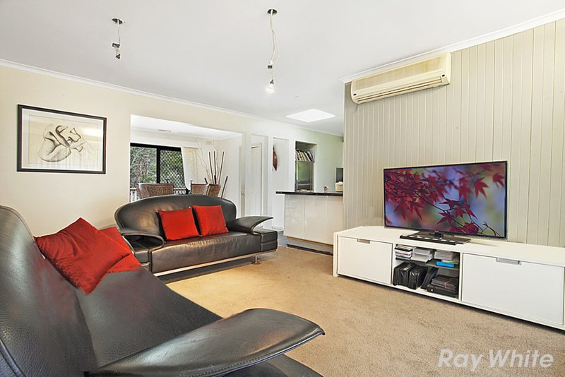 Photo - 4 Farquharson Avenue, Belgrave VIC 3160 - Image 3