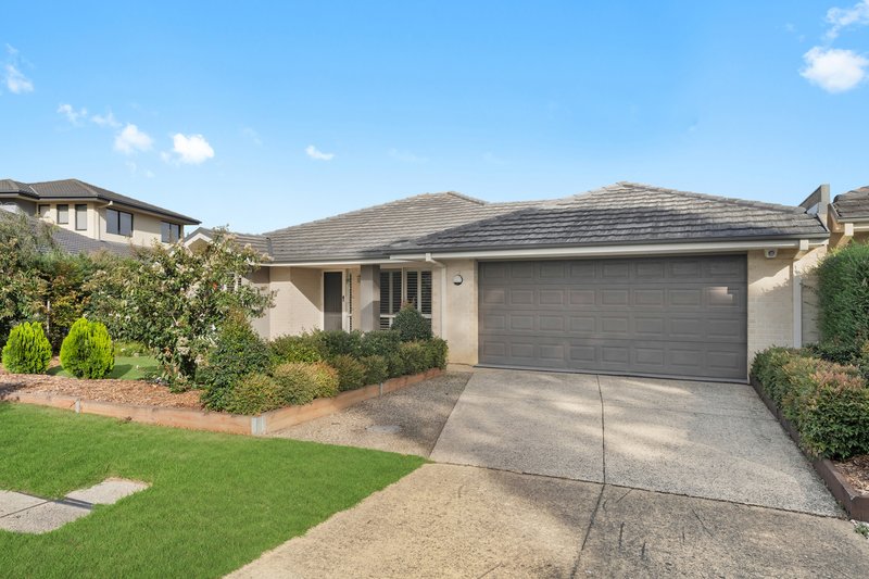 Photo - 4 Feathery Grove, Sandhurst VIC 3977 - Image 3