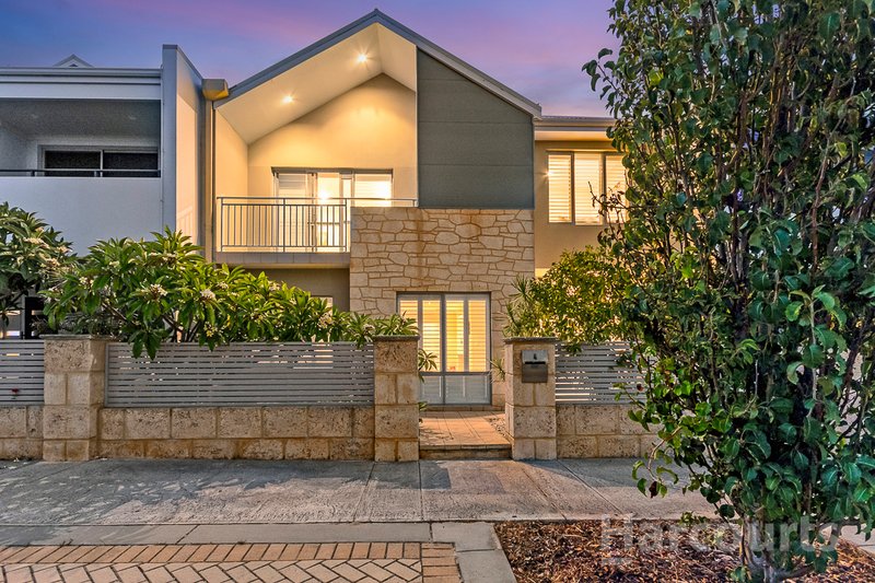 4 Fenian Pass, Hillarys WA 6025