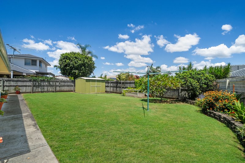 Photo - 4 Fernan Court, Murrumba Downs QLD 4503 - Image 20