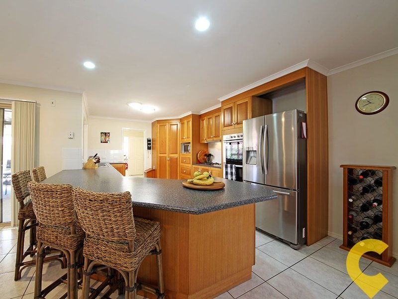 Photo - 4 Fernan Court, Murrumba Downs QLD 4503 - Image 2