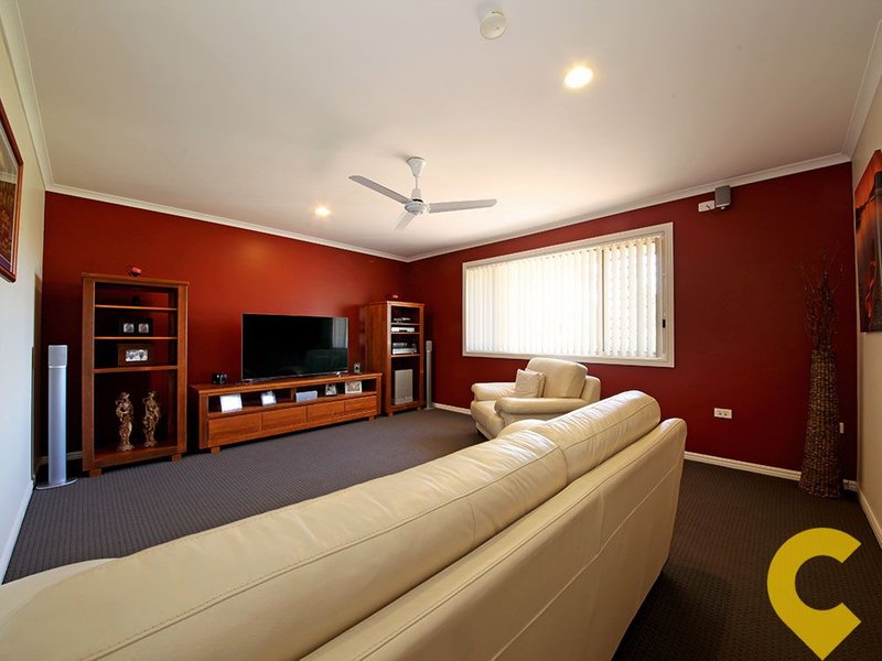 Photo - 4 Fernan Court, Murrumba Downs QLD 4503 - Image 5