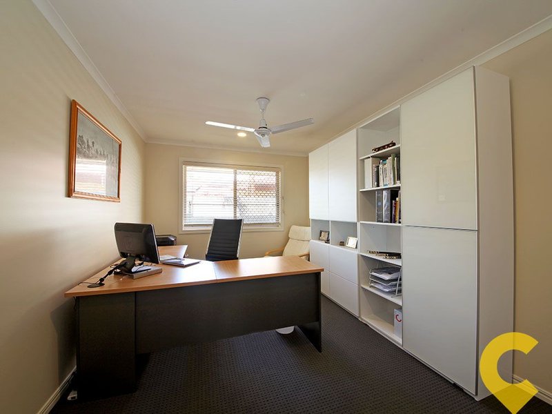 Photo - 4 Fernan Court, Murrumba Downs QLD 4503 - Image 11