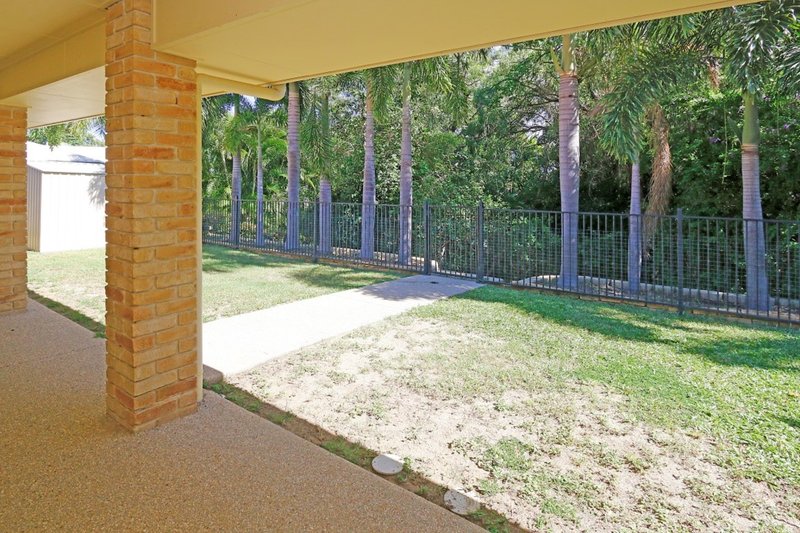 Photo - 4 Ferndale Place, Norman Gardens QLD 4701 - Image 12