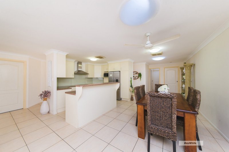 Photo - 4 Ferndale Place, Norman Gardens QLD 4701 - Image 5