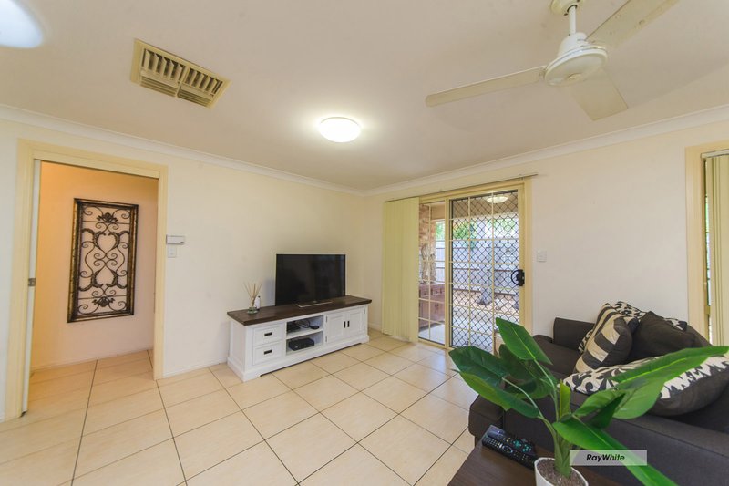 Photo - 4 Ferndale Place, Norman Gardens QLD 4701 - Image 6