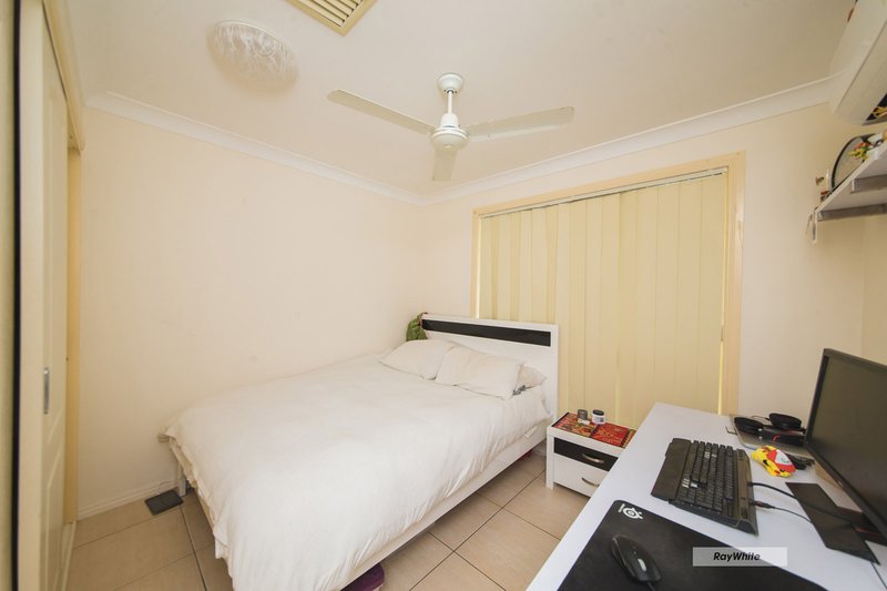 Photo - 4 Ferndale Place, Norman Gardens QLD 4701 - Image 13