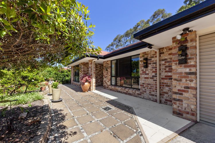 Photo - 4 Fernlea Street, Burnside QLD 4560 - Image 9