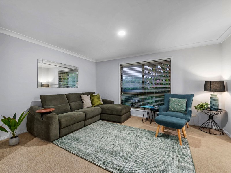 Photo - 4 Fiesta Court, Everton Hills QLD 4053 - Image 2