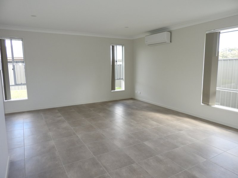 Photo - 4 Fin Street, Fern Bay NSW 2295 - Image 2