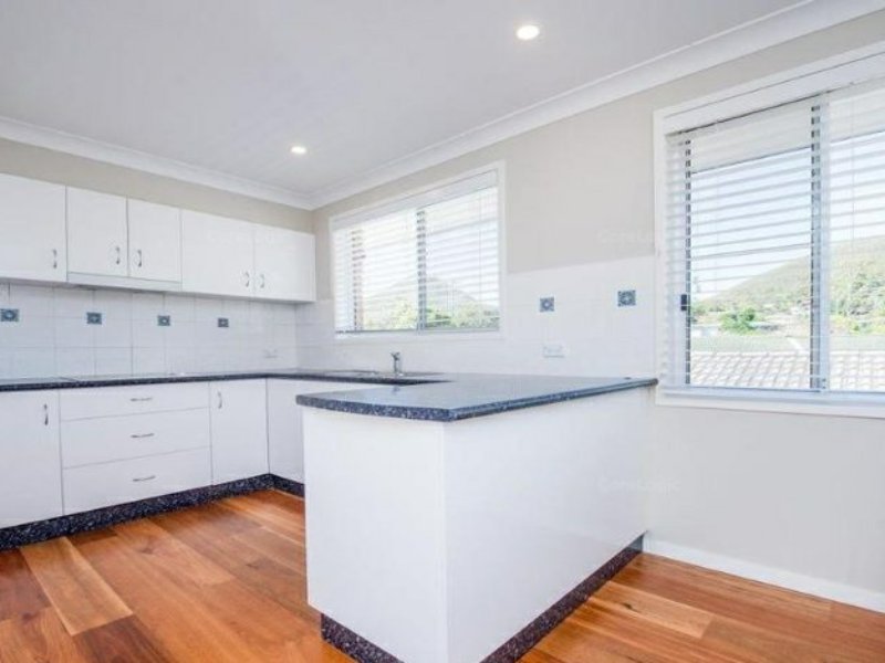 Photo - 4 Fingal Street, Shoal Bay NSW 2315 - Image 2