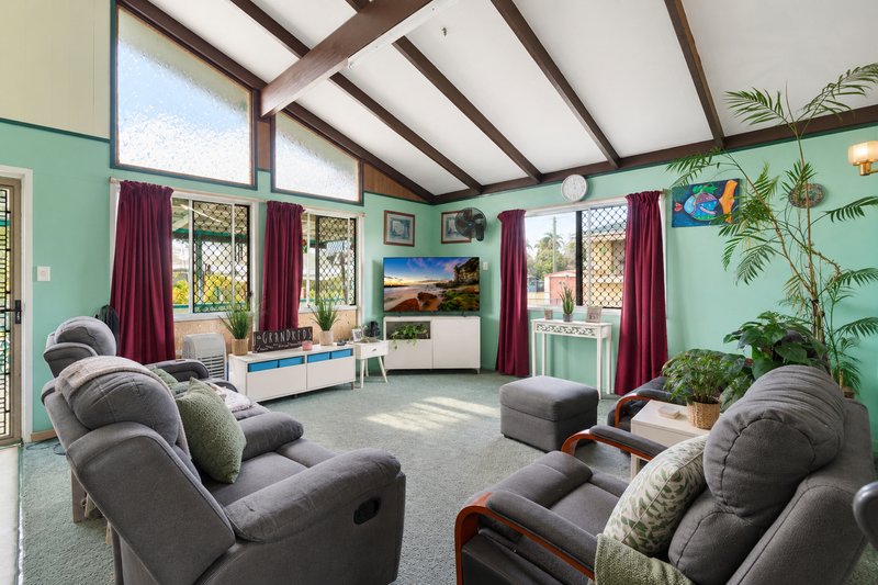 Photo - 4 Finnegan Boulevard, Deception Bay QLD 4508 - Image 2
