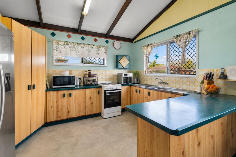 Photo - 4 Finnegan Boulevard, Deception Bay QLD 4508 - Image 4