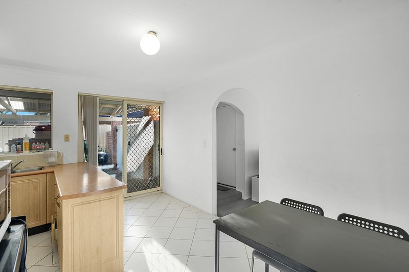 Photo - 4 Firethorn Retreat, Mirrabooka WA 6061 - Image 5