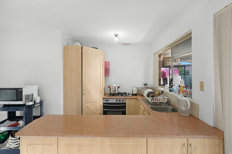 Photo - 4 Firethorn Retreat, Mirrabooka WA 6061 - Image 9