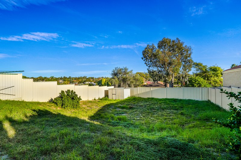 Photo - 4 Firethorn Retreat, Mirrabooka WA 6061 - Image 26