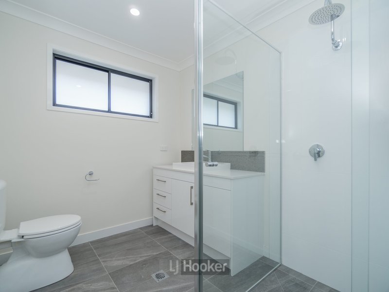 Photo - 4 Fiveways Circuit, Park Ridge QLD 4125 - Image 5