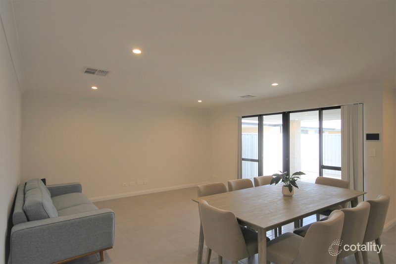 Photo - 4 Fleet Way, Brabham WA 6055 - Image 4