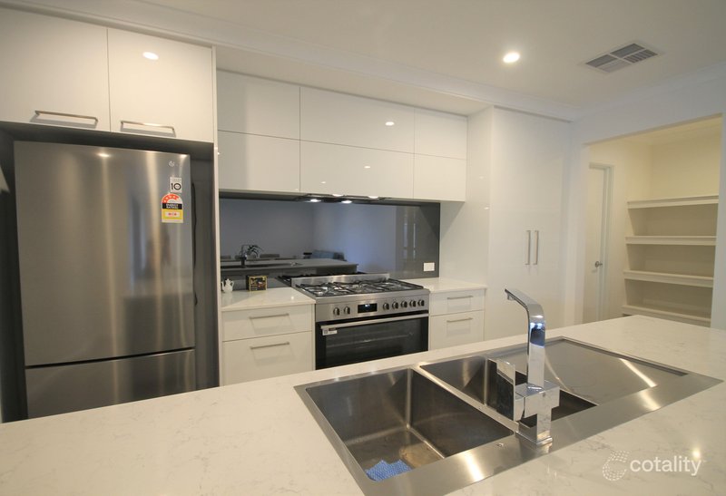 Photo - 4 Fleet Way, Brabham WA 6055 - Image 6