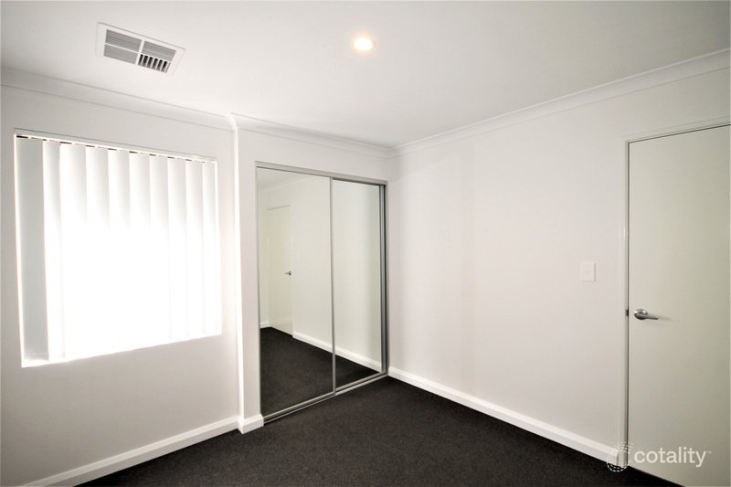 Photo - 4 Fleet Way, Brabham WA 6055 - Image 11