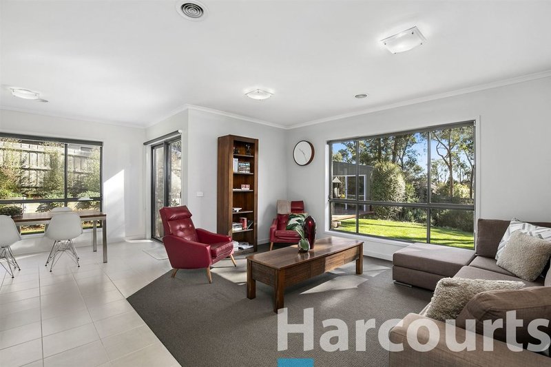 Photo - 4 Fletcher Court, Mount Helen VIC 3350 - Image 2