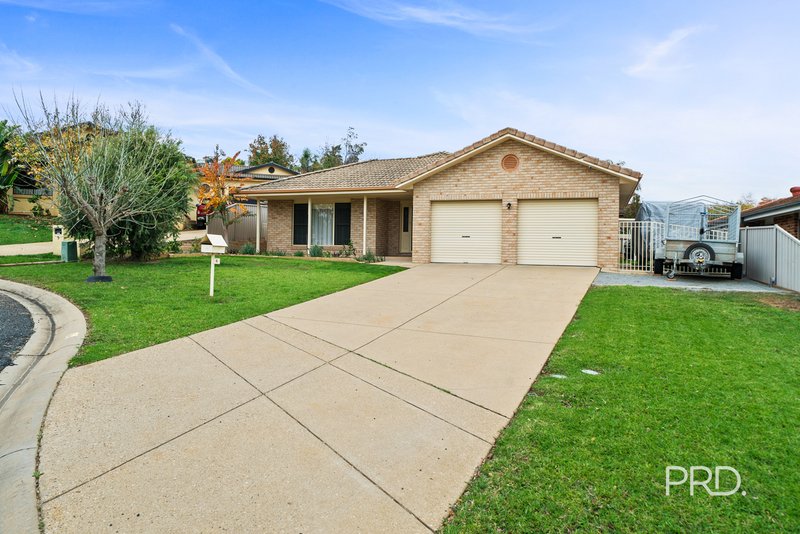 Photo - 4 Fletcher Place, Kooringal NSW 2650 - Image 2