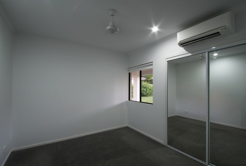 Photo - 4 Flinders Court, Cannonvale QLD 4802 - Image 12