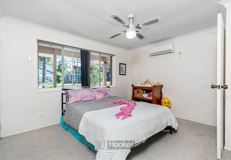 Photo - 4 Flinders Crescent, Boronia Heights QLD 4124 - Image 9