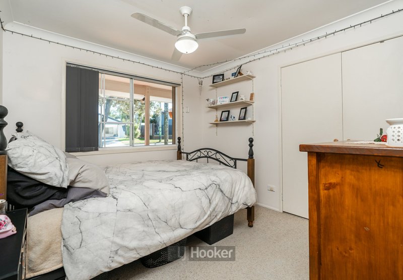 Photo - 4 Flinders Crescent, Boronia Heights QLD 4124 - Image 13