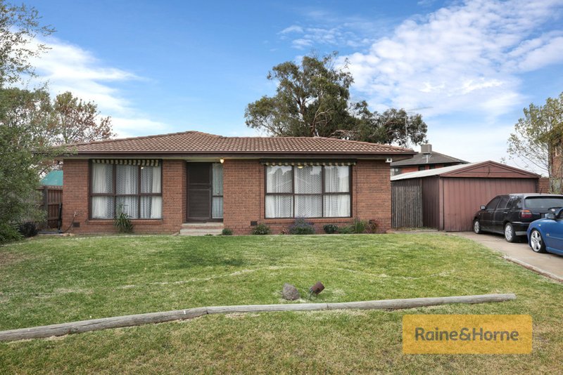 4 Floreat Place, Melton West VIC 3337